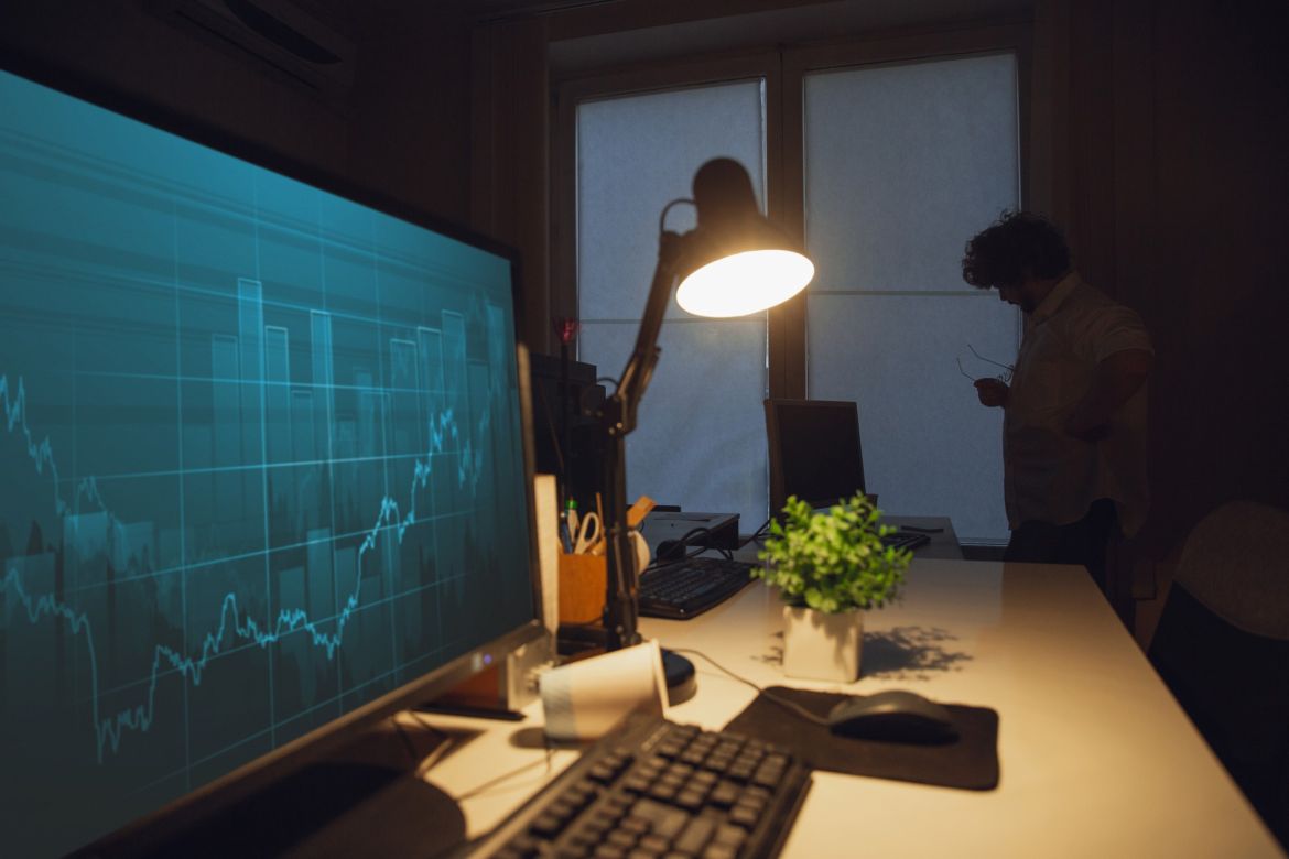 investasi dan judi